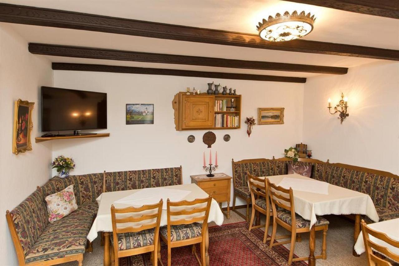 Gaestehaus Loedermann Гармиш-Партенкирхен Экстерьер фото