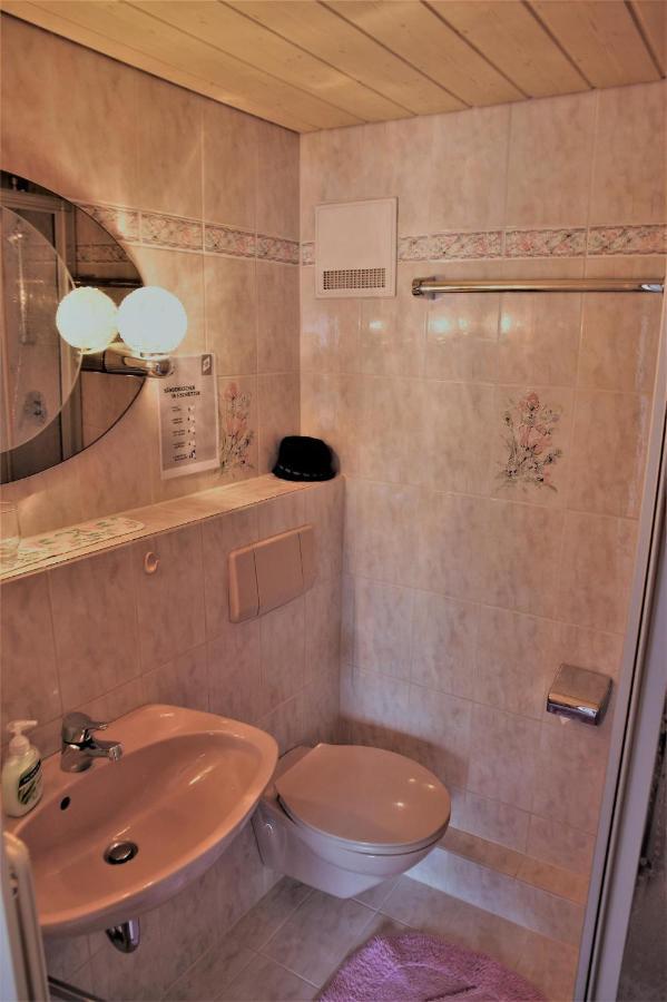 Gaestehaus Loedermann Гармиш-Партенкирхен Экстерьер фото